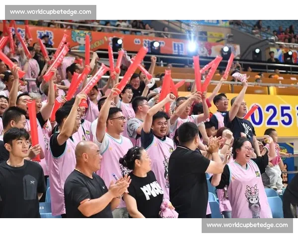 球迷的热情，是最好的“第六人”！场边助威声震天！